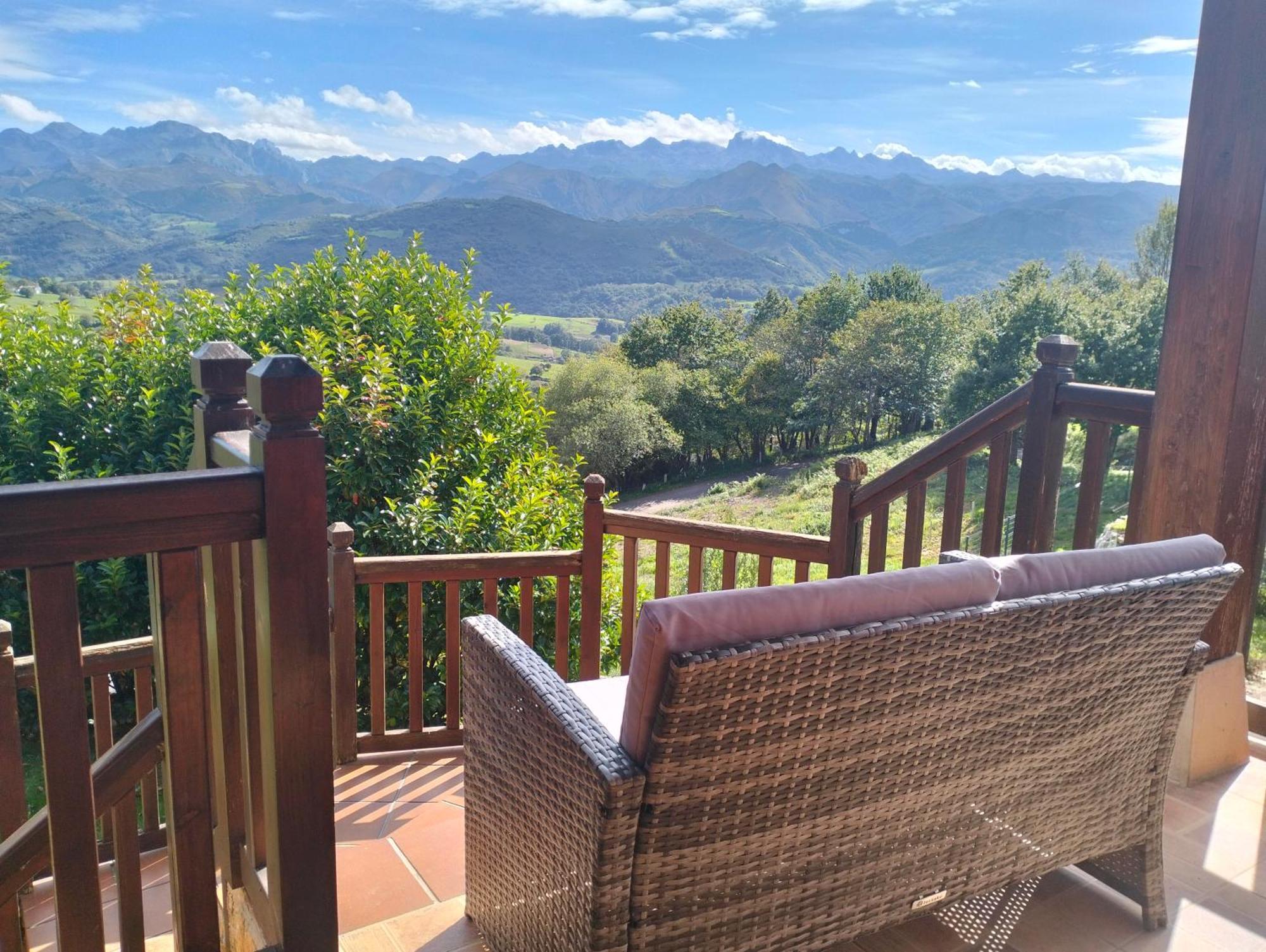 La Casa De Nuria Guest House Cangas de Onis Ngoại thất bức ảnh